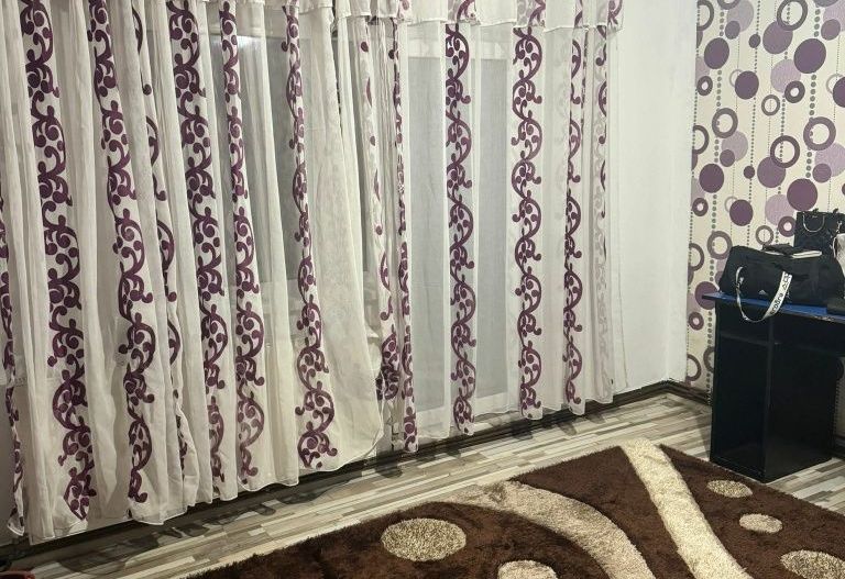 Apartament 3 camere Aradului, 2 bai, 2 balcoane , centrala proprie - Poză 1