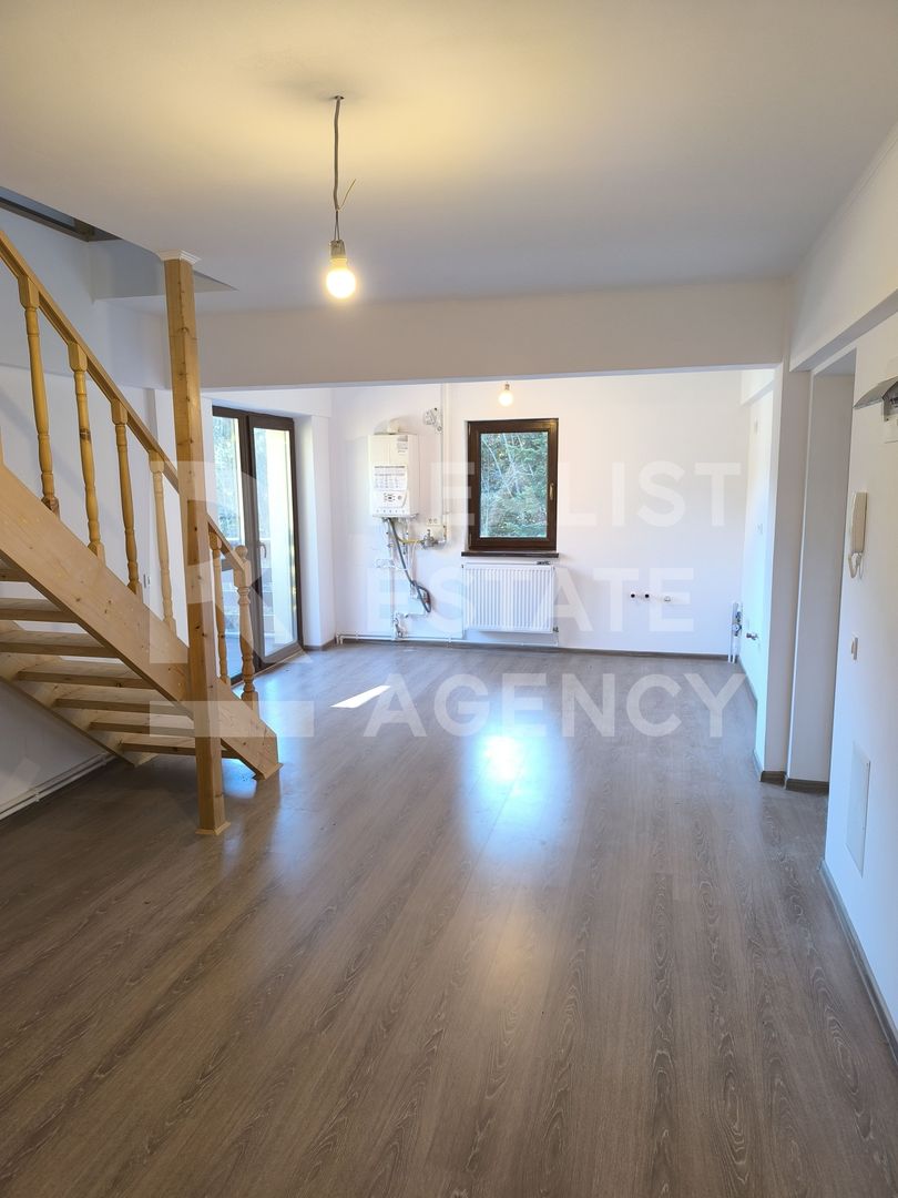 Apartament, 3 camere, Predeal, județul Brașov - Poză 2