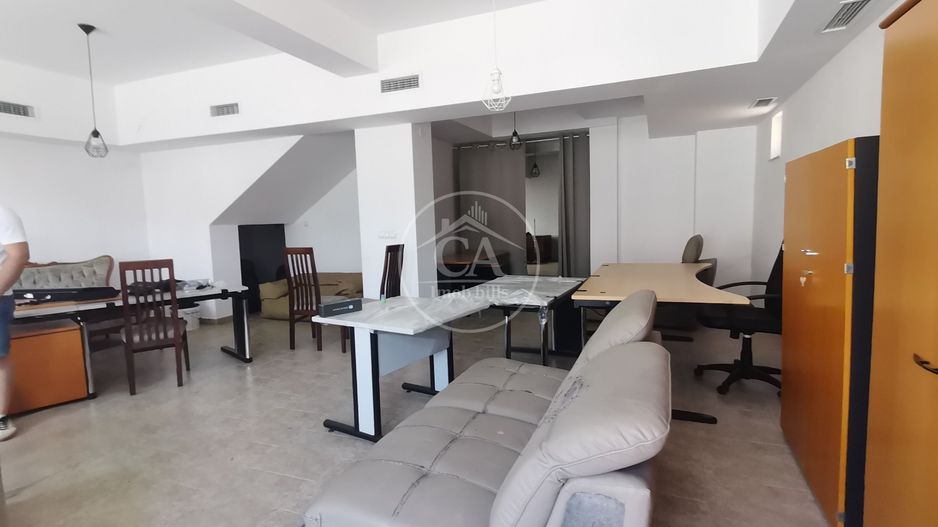Casa de închiriat cu 7 camere în zona Dimitrie Cantemir, Oradea - Poză 2