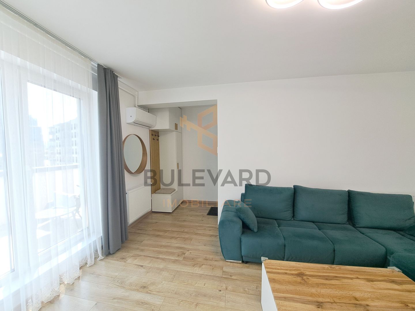 Apartament 2 camere, terasa de 15 mp, garaj subteran, boxa, Centru! - Poză 16