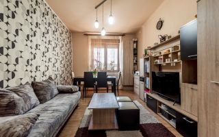 Apartament în centru cu acces auto și garaj propriu - Poză 2
