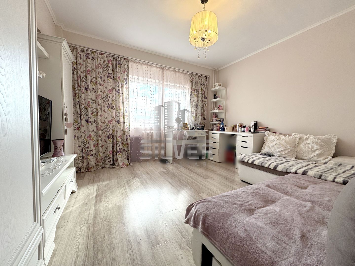 Apartament cu 2 camere la  cheie/62mp/GARAJ. - Poză 9