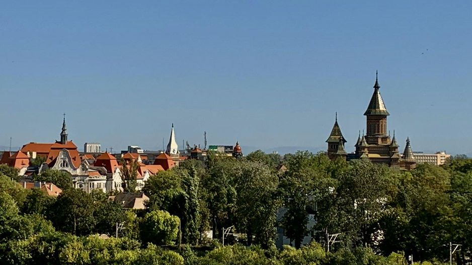 Apartament premium de închiriat la City of Mara - trei camere - Poză 20