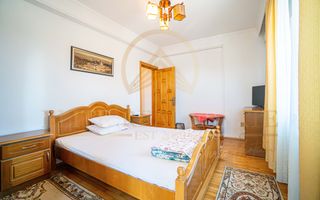 VILĂ IMPRESIONANTĂ CU SPAȚIU COMERCIAL – ZONA FAR - Poză 14