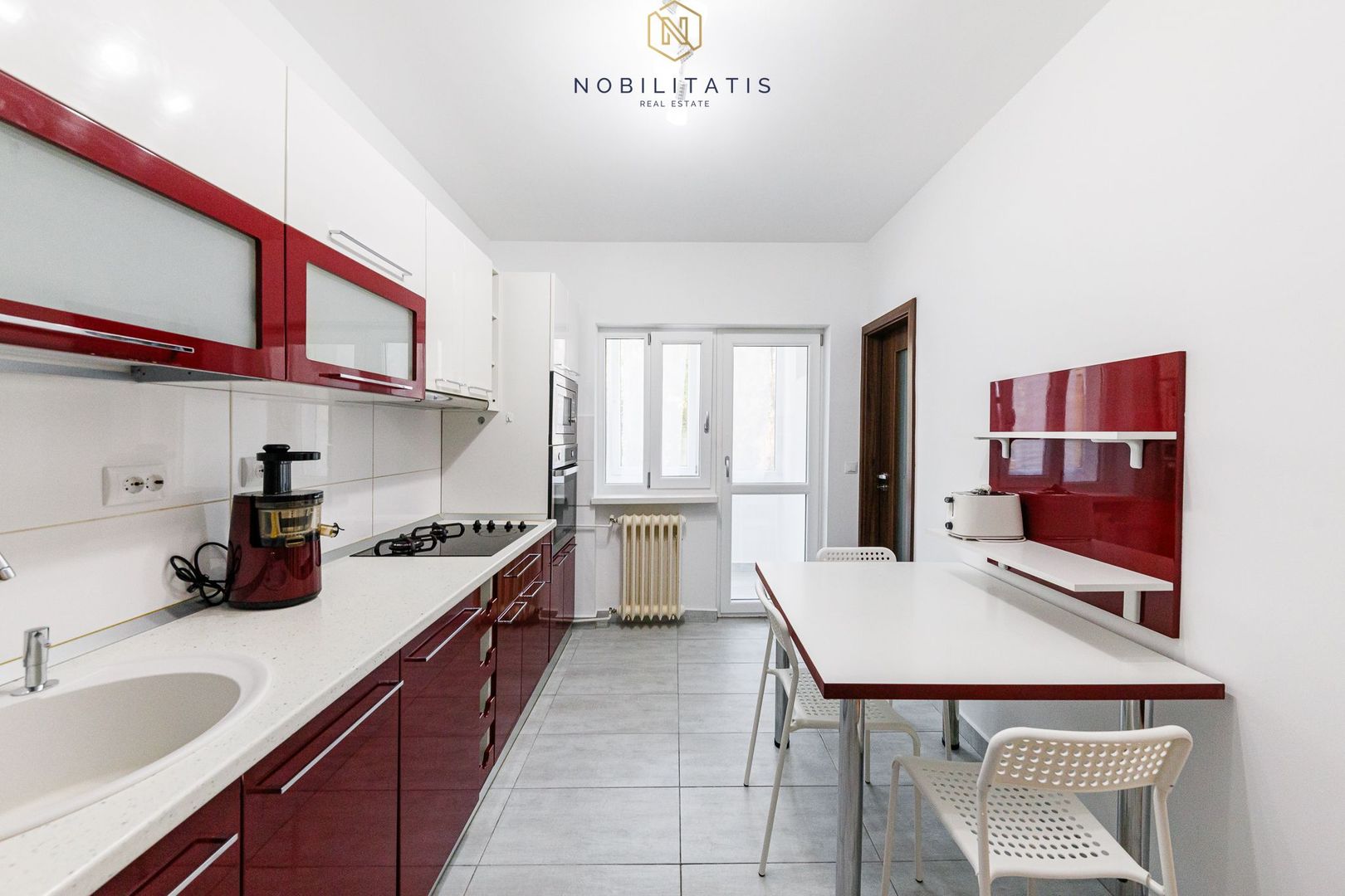 Un apartament cum rar găsești, în centrul orasului | 4 camere & 2 bai - Poză 9