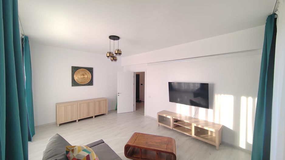 3 cam, Rebreanu, bloc nou, încălzire pardoseala, parcare inclusa, lux! - Poză 1