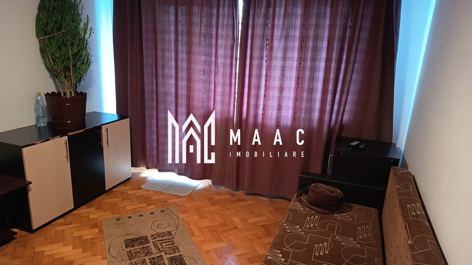 Apartament 3 camere | Semidecomandat | Zona Rahova - Poză 1