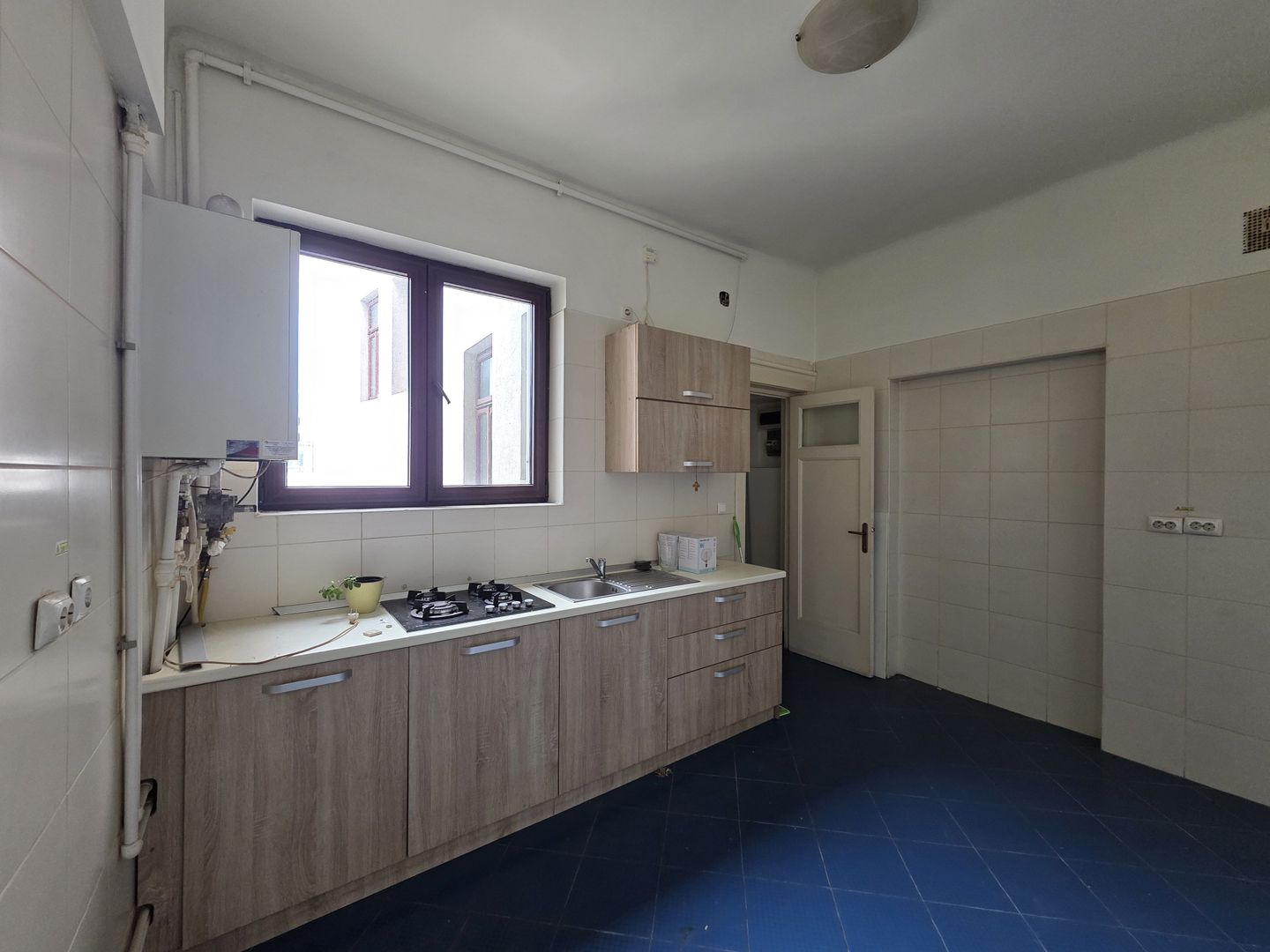 Apartament 4 camere de inchirat Armenasca Romana - Poză 24