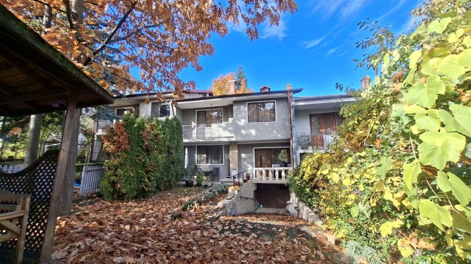 Casa Centrala de vanzare - Strada Rahovei Pitesti - Poză 1