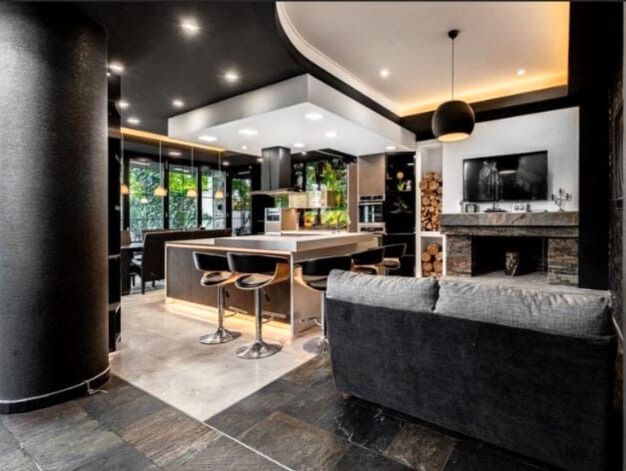 Vă prezentăm o proprietate cu adevărat remarcabilă - Poză 7