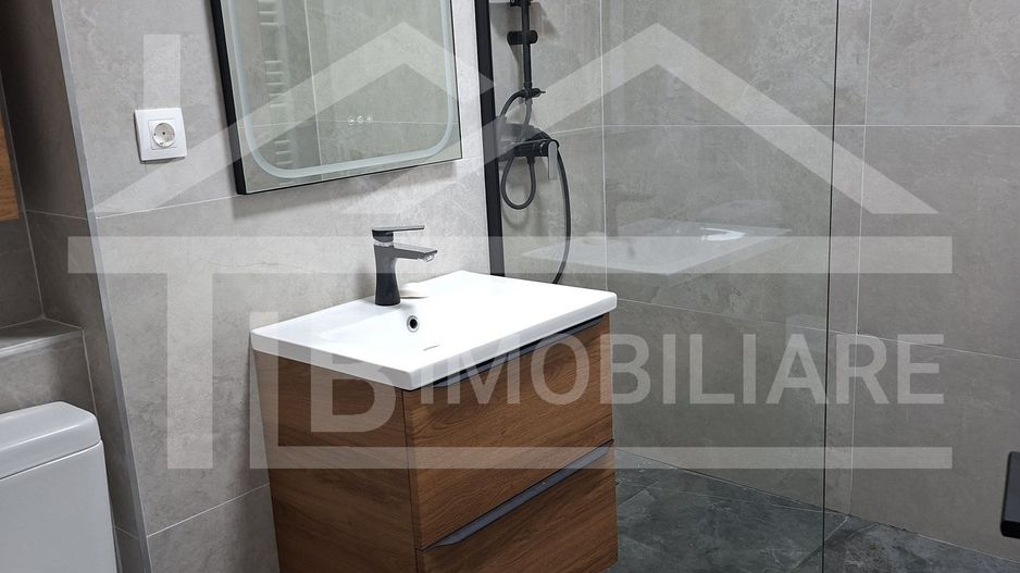 Apartament cu 2 camere, 58mp, decomandat, parcare, Zona Vivat Residence - Poză 4