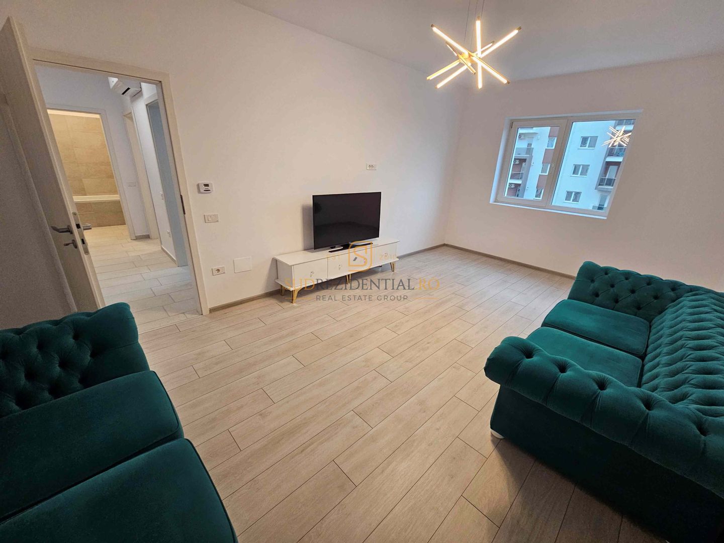 Apartament 2 camere decomandat,  Parcare, Bd. Metalurgiei - Poză 2