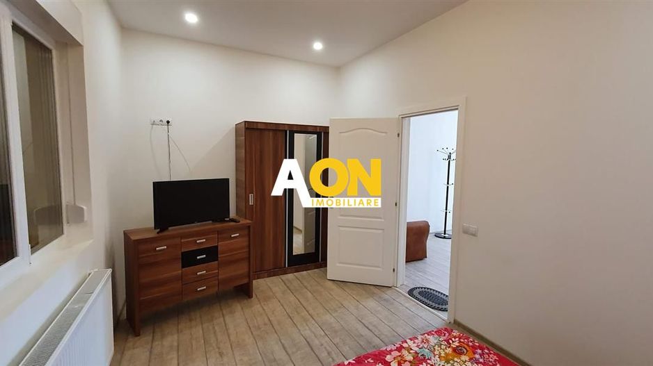 Casa 3 camere 2 bai renovata 655 mp teren Centru - Poză 13