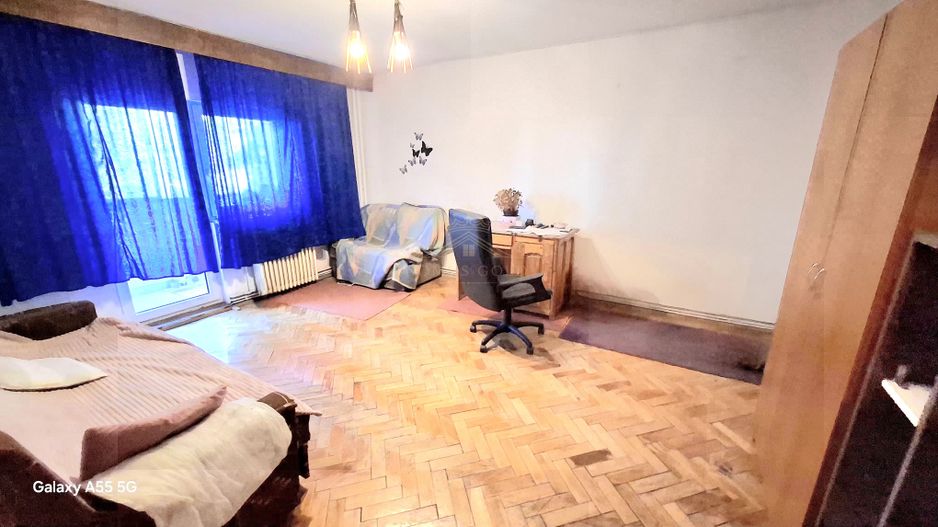 Vind apartament 3 camere Calea Manastur. - Poză 1