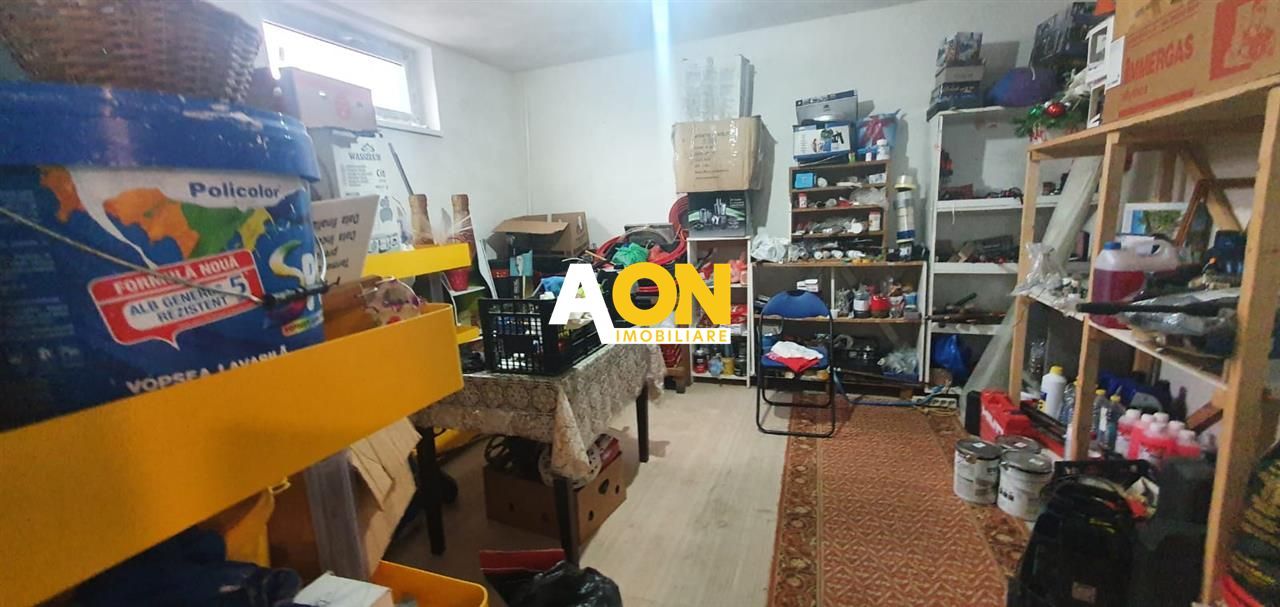 Casa 10 camere, 1000 mp teren, la asfalt, Barabant - Poză 24