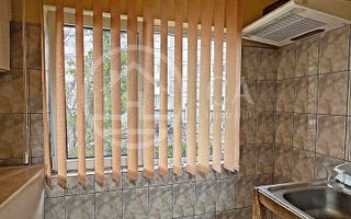 Apartament cu 3 camere de vanzare in zona Rogerius, Oradea - Poză 3