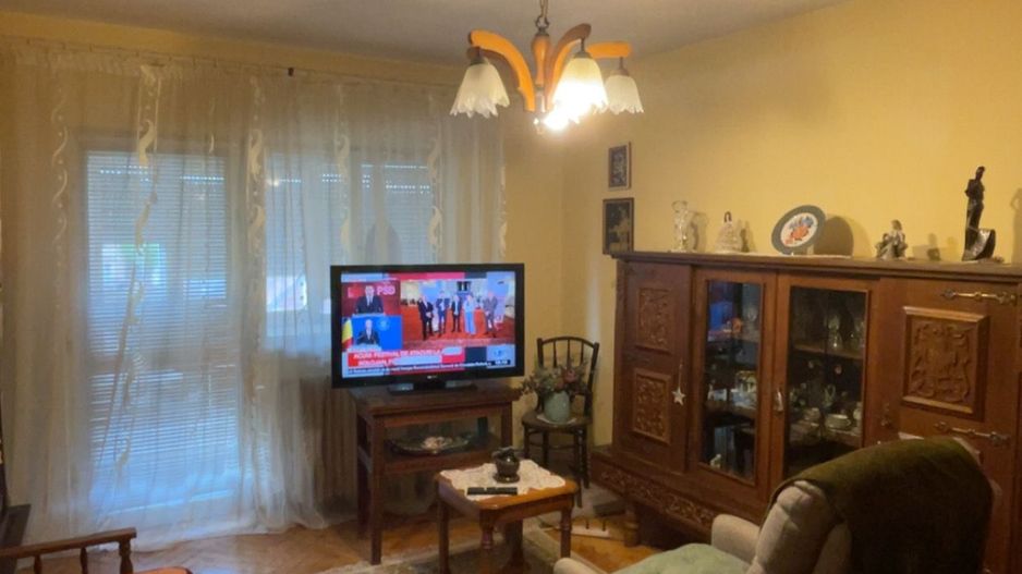 Apartament cu 4 camere de vanzare in Blaj - Poză 3