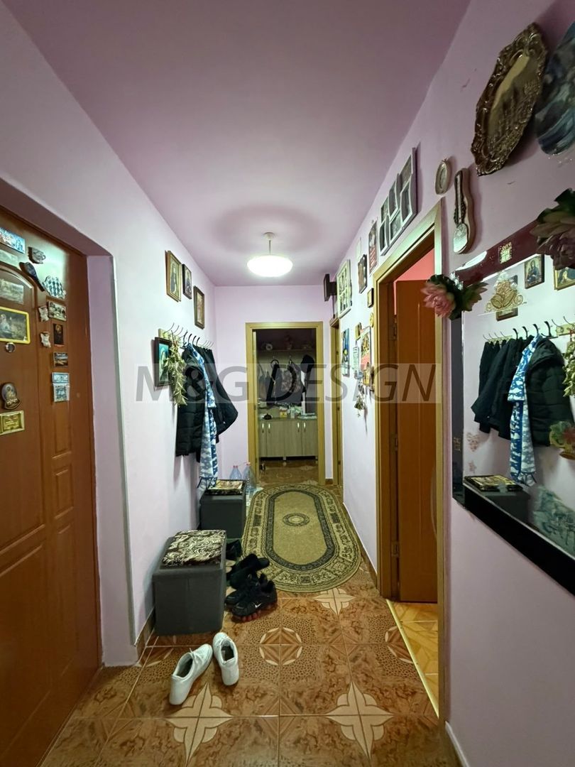Apartament 3 camere Aradului - Poză 2