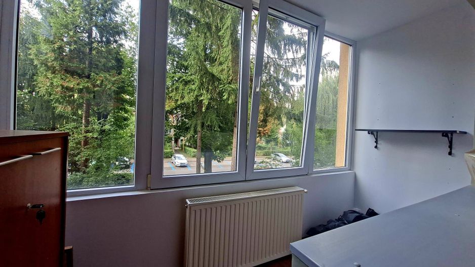 Apartament cu 3 camere, zona Piața Astra, etaj 1 - Poză 6