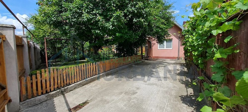 Teren 366 mp cu construcții în zona centrală a Iașului, acces direct din stradă - Poză 7