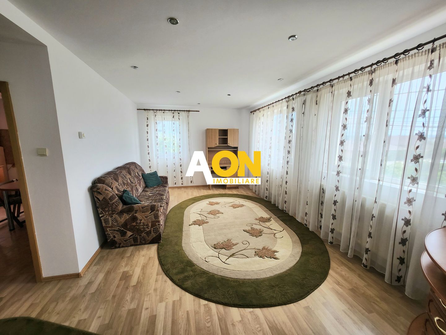 Apartament La Vila, 120MP, 3 Camere, Garaj - Poză 2