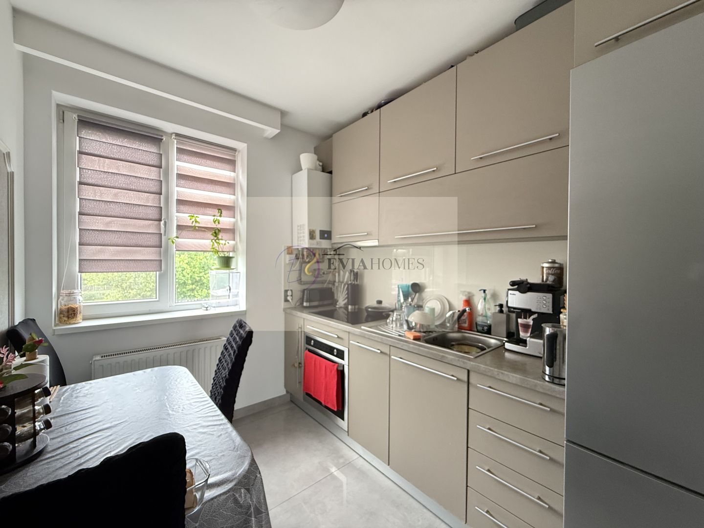 Apartament cu 3 camere / Parcare Exterioara inclusa / Zona BMW - Poză 2