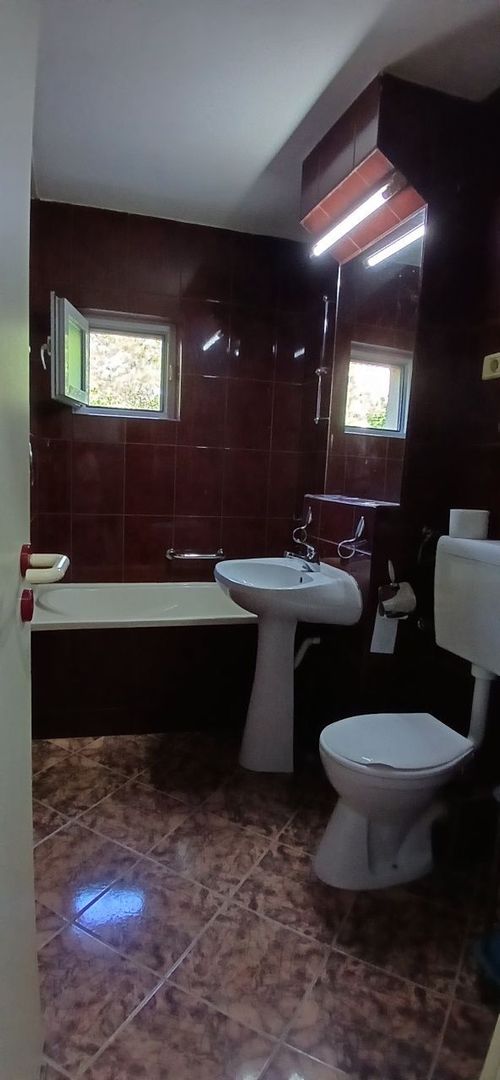 Aradului | 1 Camera | Etaj 1 | Bloc Izolat - Poză 6