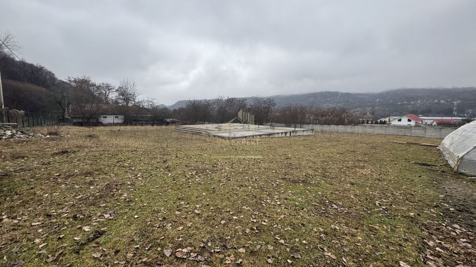 TEREN INTRAVILAN 2200 MP CAMPULUNG ARGES - Poză 43