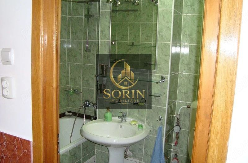 inchiriez apartament 2 camere - Poză 7
