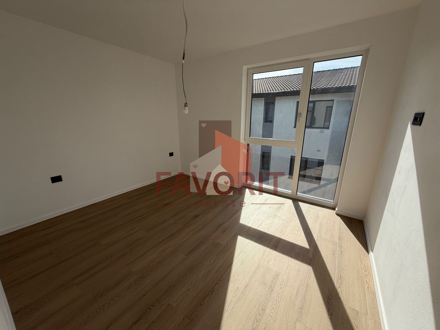 Apartament cu 4 camere pe 2 nivele. 108 mp utili. Comision 0% - Poză 13