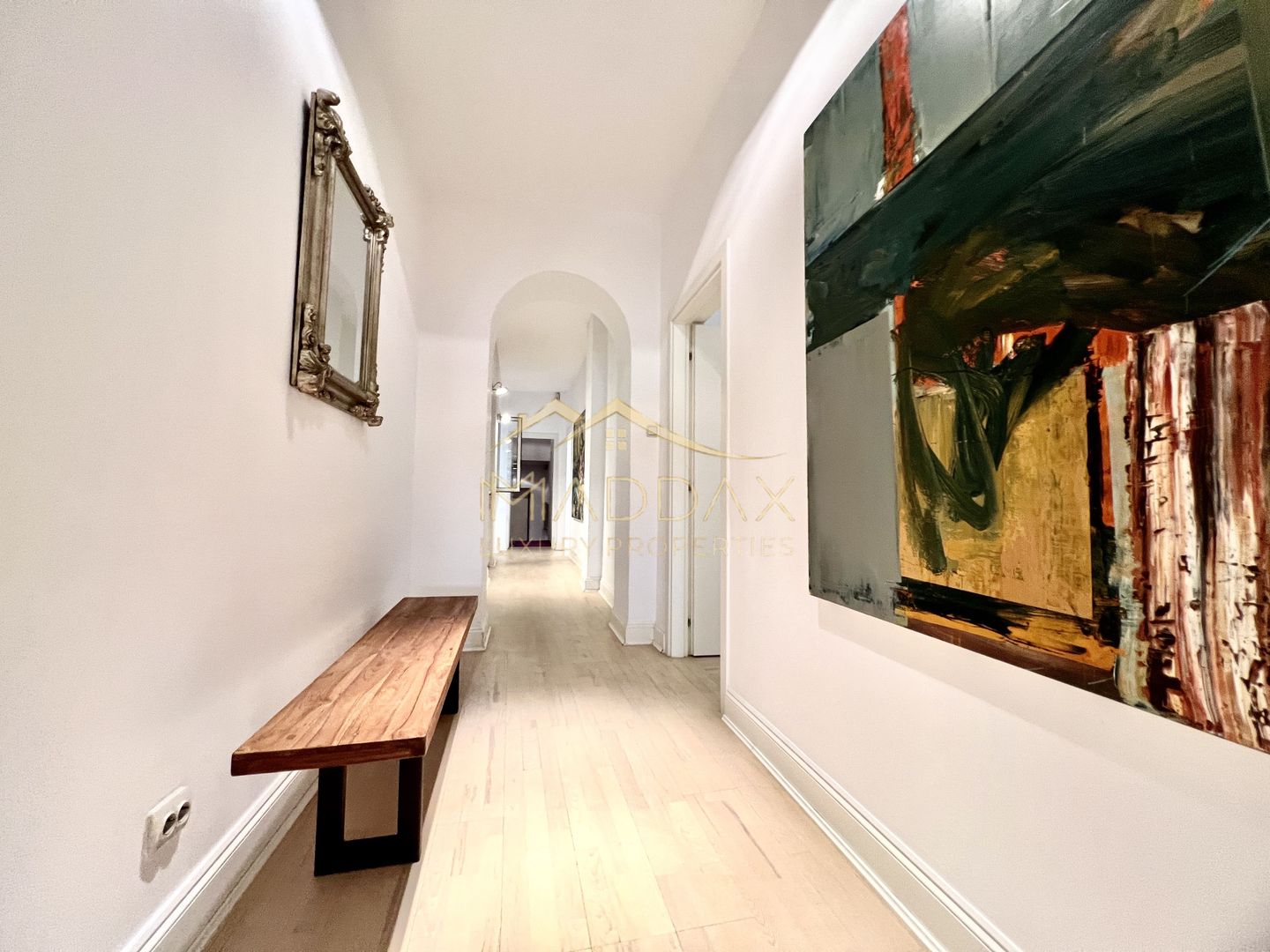 Apartament in Vila | Dorbanti - Capitale | De Vanzare | 1946 - Poză 11