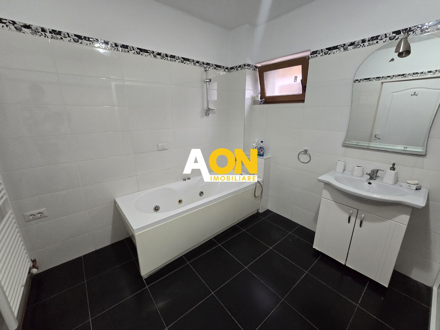 Casa Individuala 3 Camere, Zona Centru, 300mp Teren - Poză 12