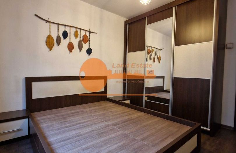 Apartament cu 3 camere in zona Rahova - Poză 2