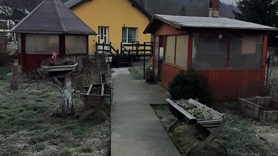 vanzare casa - Busteni ( doua corpuri de cladire si teren) - 0% comisi - Poză 4