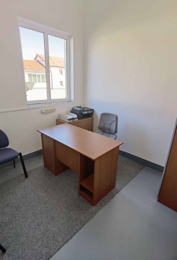 Proprietate industriala  la 35 km de TM - Poză 21