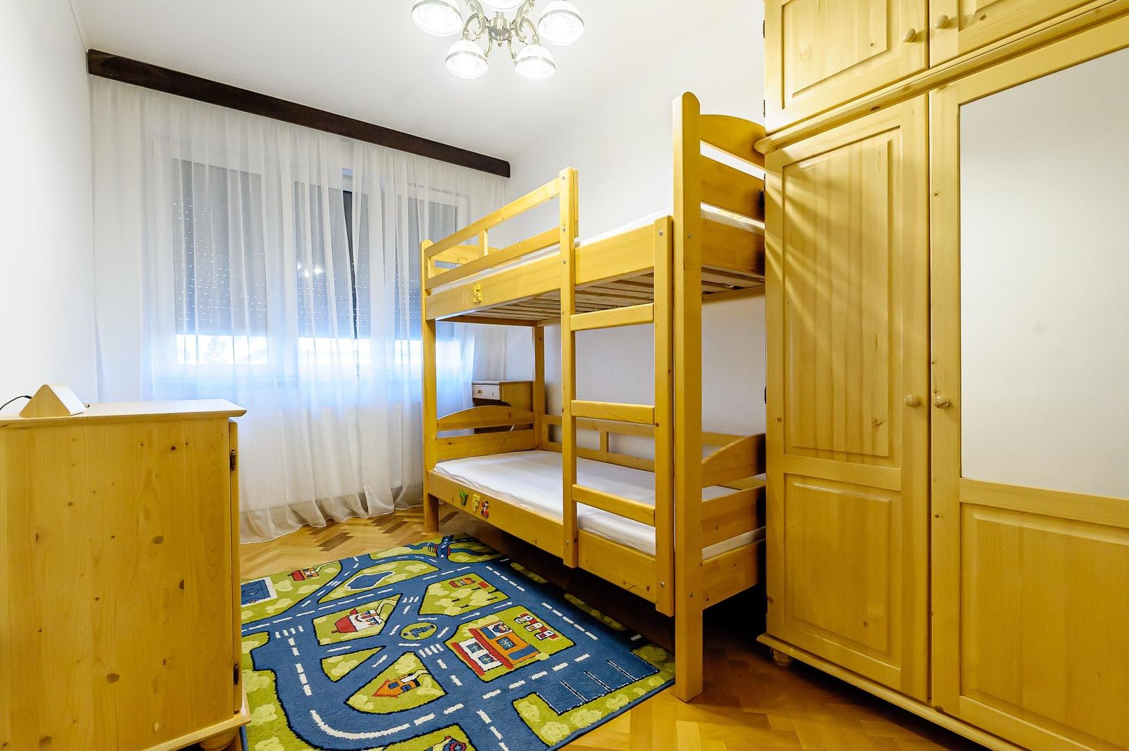 Apartament elegant cu trei camere. Strada Horia. - Poză 6