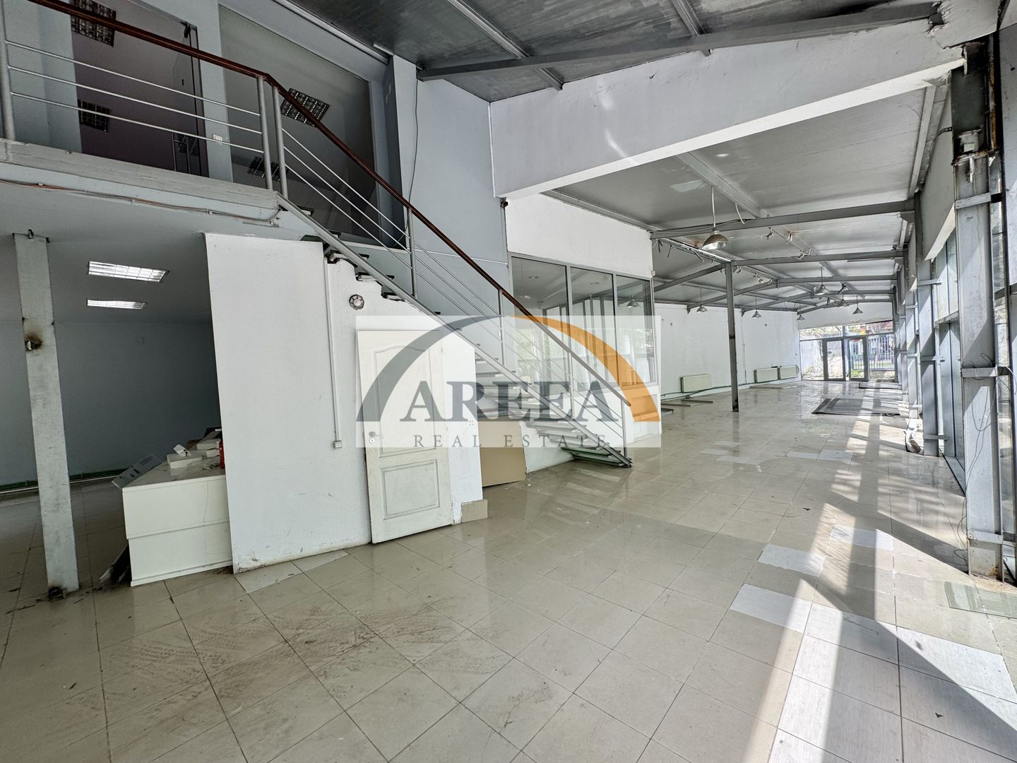 OPORTUNITATE BUSINESS - de inchiriat showroom si hale - Sos Giurgiului - Poză 5