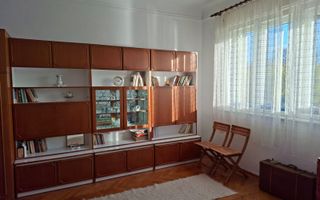 Apartament cu 3 camere si garaj in zona centrală - Poză 6