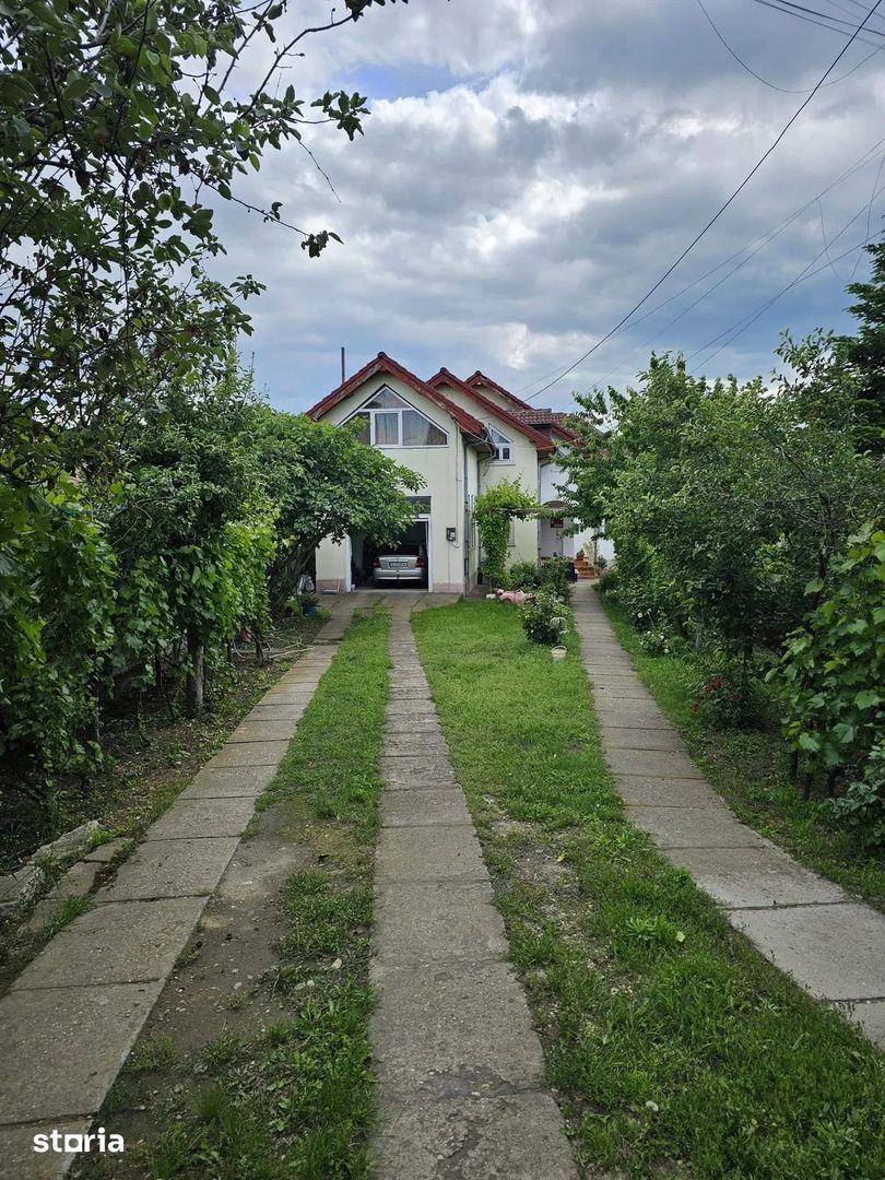 Casă / Vilă de vânzare în Bariera Valcii, Craiova - Poză 1