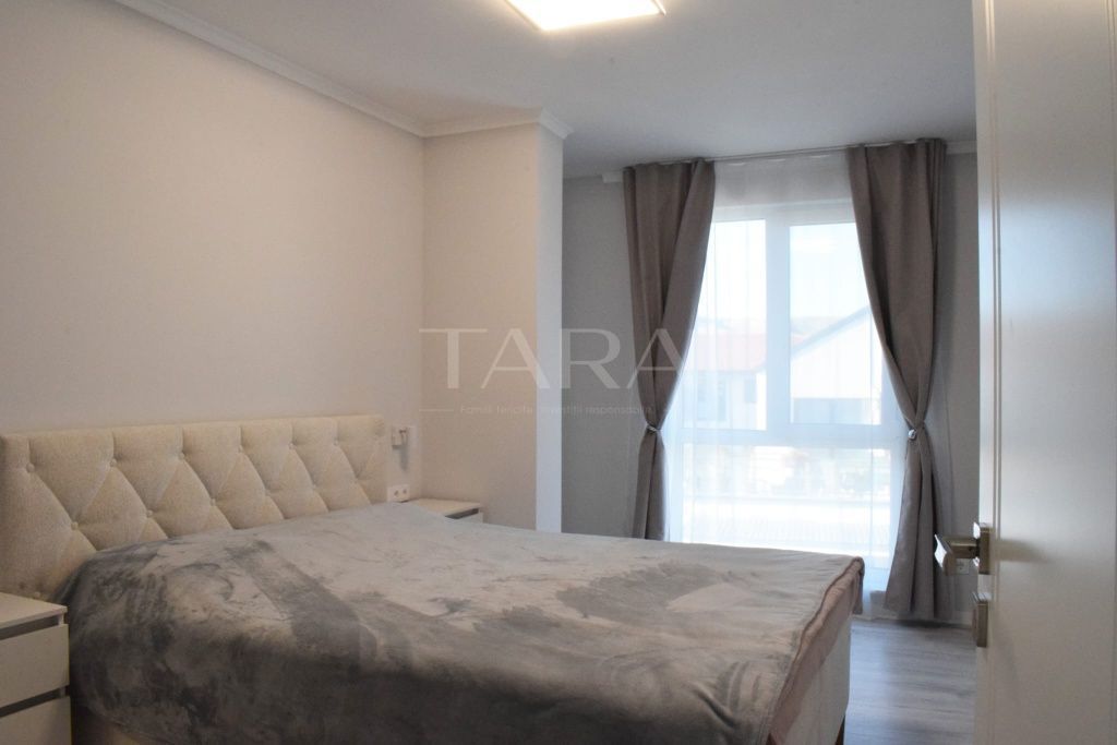 Apartament cu 3 camere, 2 băi, 2 logii și parcare subterană. - Poză 3