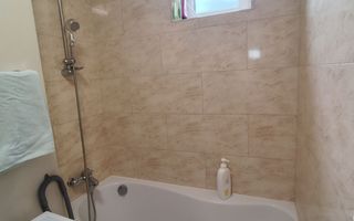 BRASADAS vinde ap 2 cam etaj 3/3 Botizului. - Poză 5