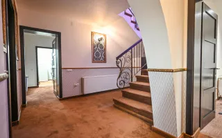 Somptuozitate in stil modern, 2 garaje, 3 terase, totul pe 1.000 mp teren - Poză 52