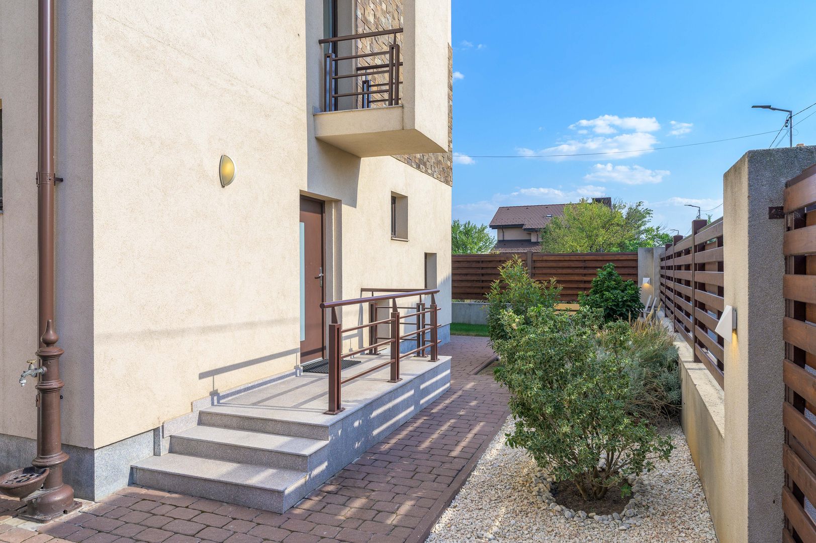 VANZARE Vilă PREMIUM cu 6 camere în zona Central, OTOPENI - Poză 39