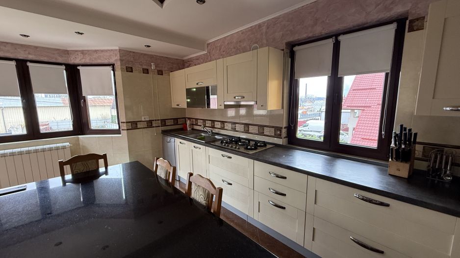 Casă de vânzare | Burdujeni | 417 mp construiți | Teren 1.200 mp - Poză 11