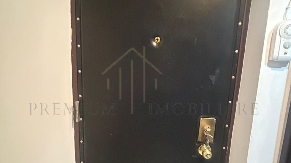 De vanzare Apartament 3 camere zona de jos - Poză 16