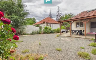Casă solidă în Curtici cu teren de 1166 mp - Poză 35