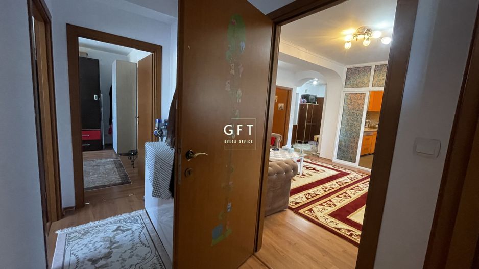 Apartament 4 camere + boxa+garaj+parcare - 100000€ - Poză 2