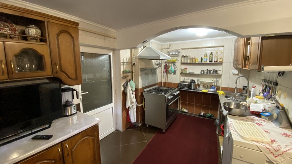 Proprietate de Vânzare în Centrul Brașovului | Strada Aninoasa | 500 mp utili - Poză 12