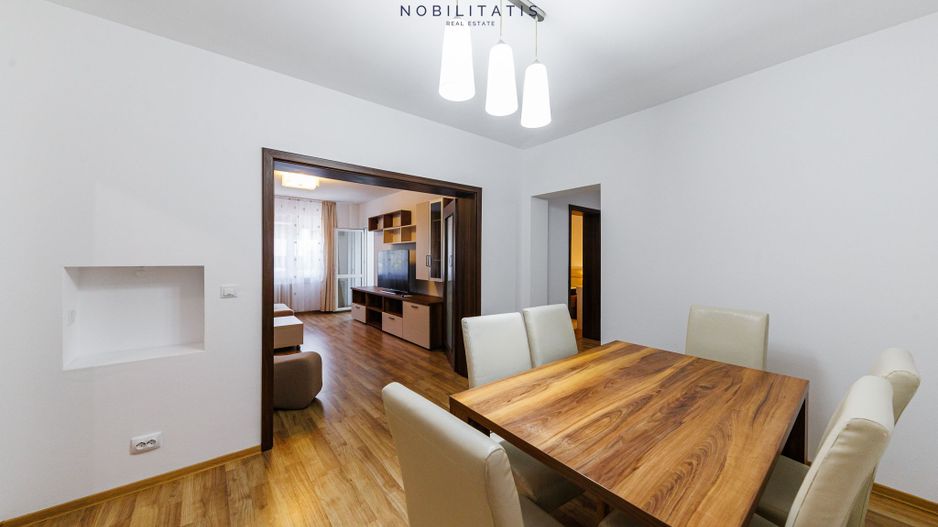 Un apartament cum rar găsești, în centrul orasului | 4 camere & 2 bai - Poză 6