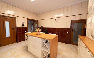 Apartament cu 4 camere 169mp, parter si teren 175mp, în zona Grivita - Poză 4